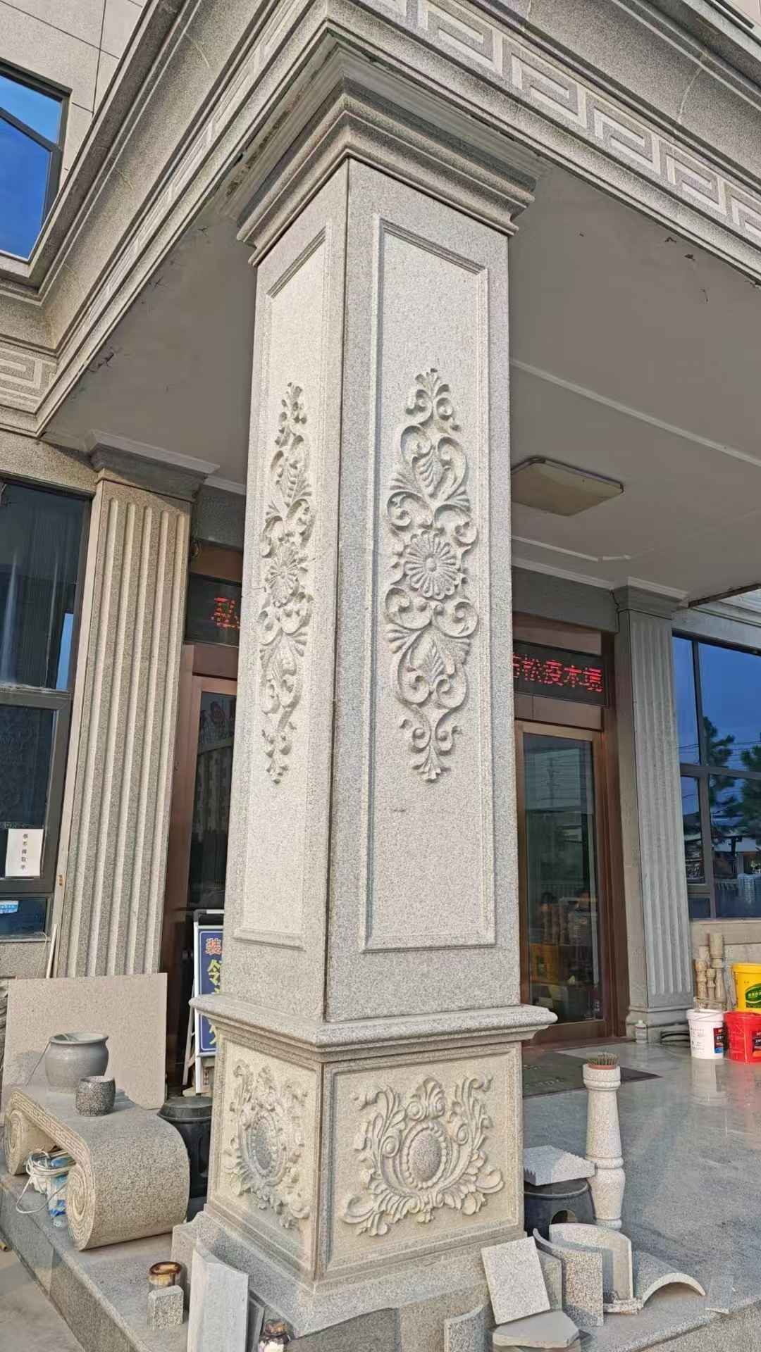 防城港芝麻白别墅雕刻柱子  黄金麻