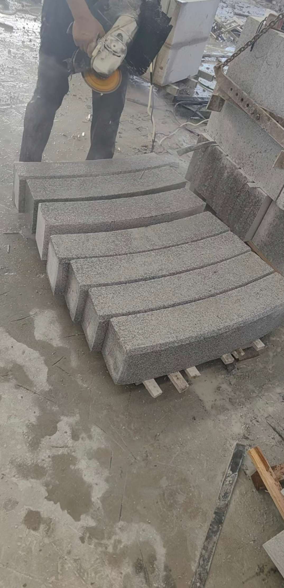 防城港芝麻白弧形路牙石